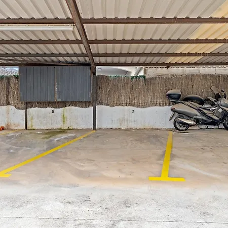 Hauzify I Casa Ribera קוניט