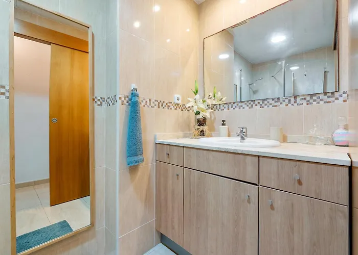 Hauzify I Casa Ribera בית נופש קוניט